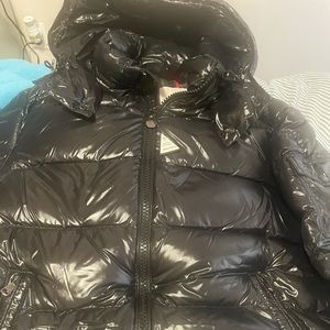 Men’s Moncler black bubble jacket